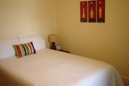 White Horse Inn 핏츠필드 외부 사진